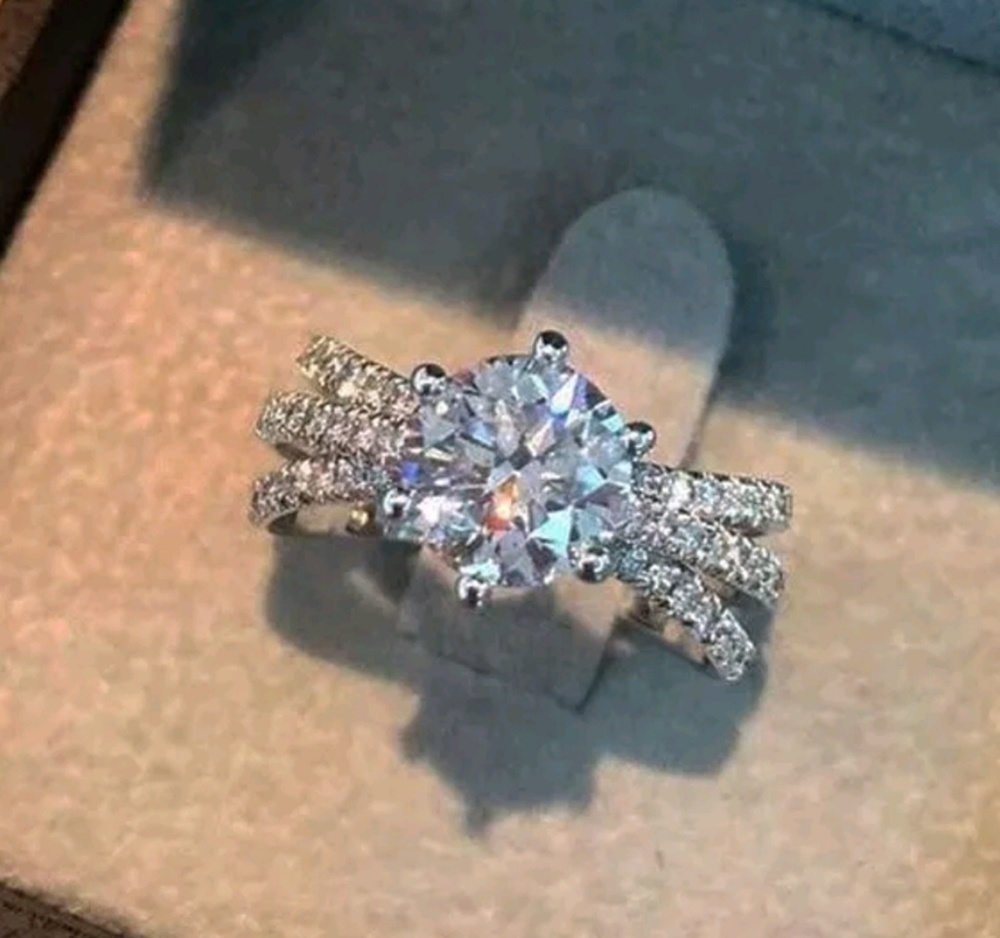 925 White Topaz Ring